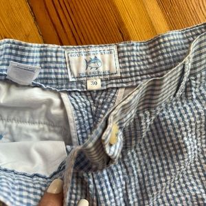 Men’s southern tide shorts my son wore once for Easter